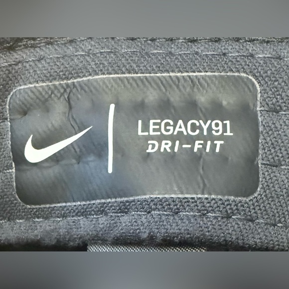 Nike Legacy 91 Dri-Fit Strap Back Black Hat Lightweight Running Golf Fitness OS - Picture 7 of 9